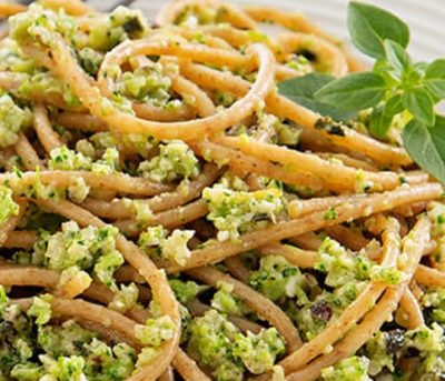 Espaguete ao Pesto de Brócolis
